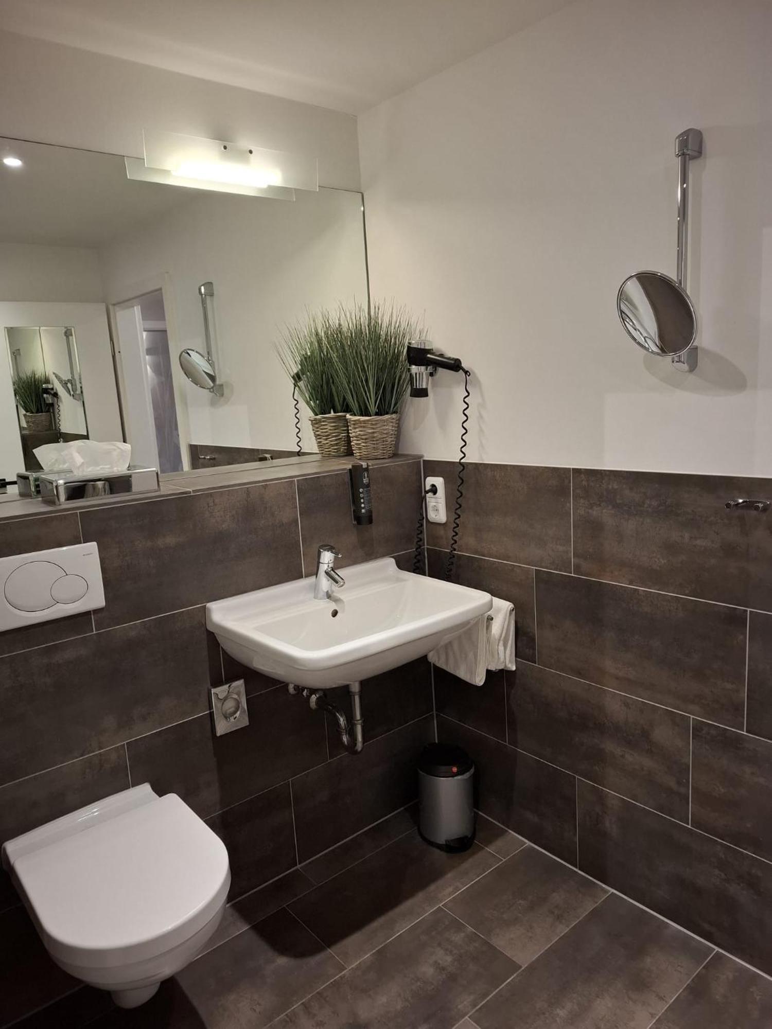 Hotel Liho - Einfach 4*