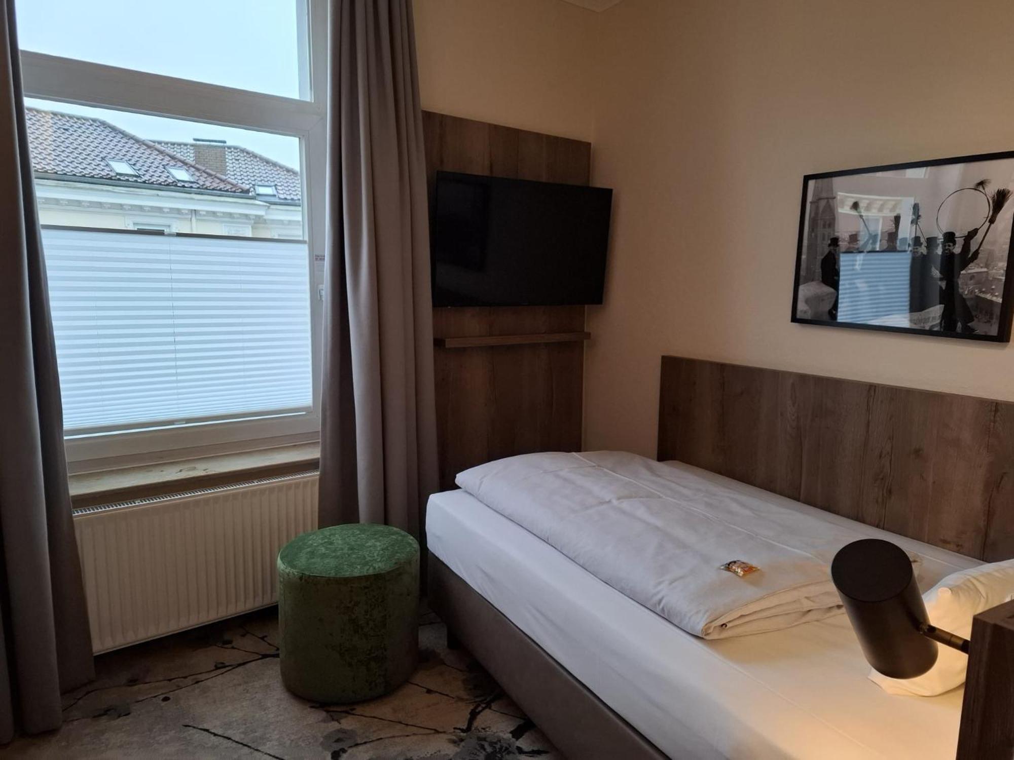 Liho - Einfach Hotel 4*